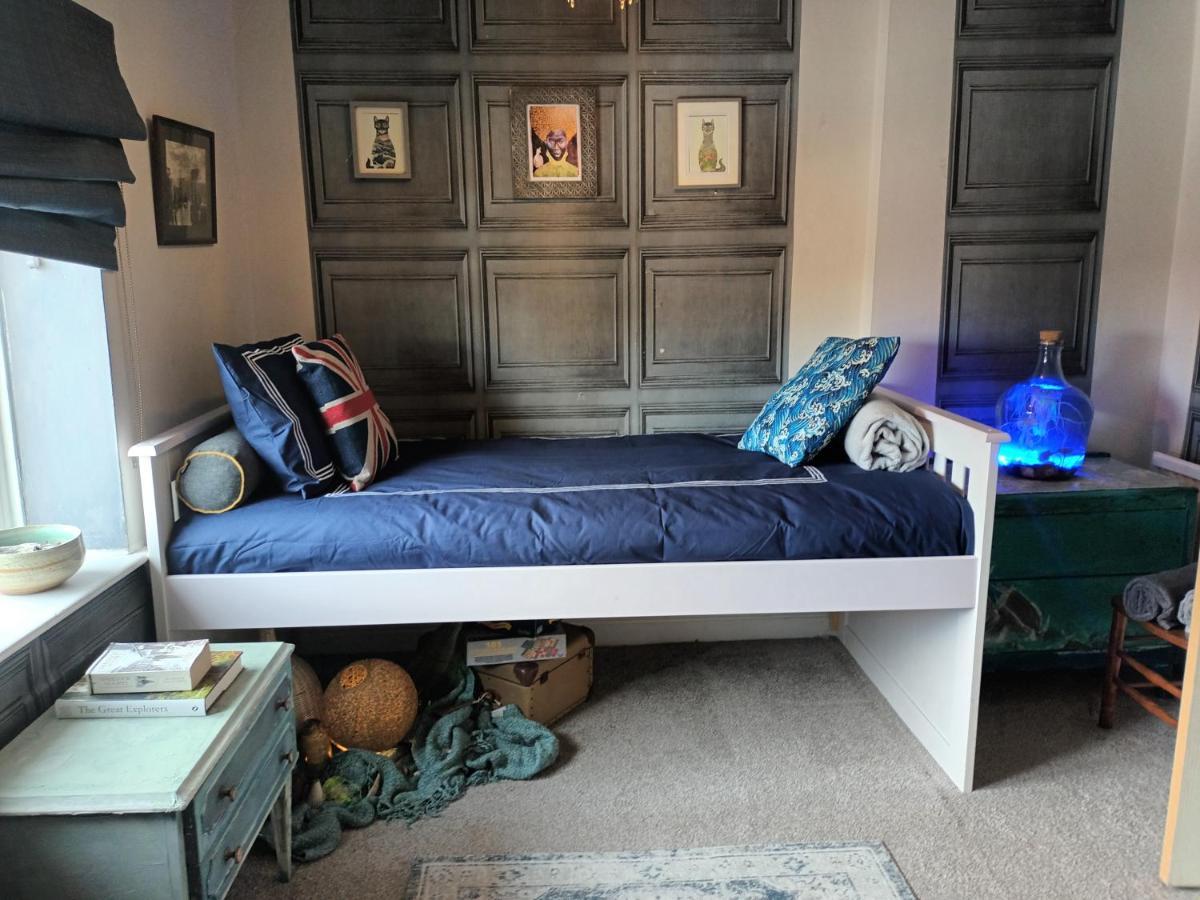4 Bedroom Period Townhouse In The Heart Of Hebden 헵덴브릿지 외부 사진